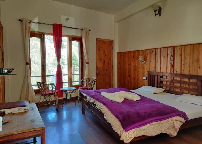Hotel Burans And Restaurant