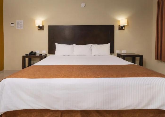 El Camino Hotel & Suites