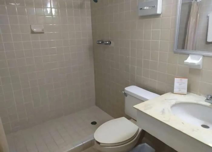 El Camino Hotel & Suites