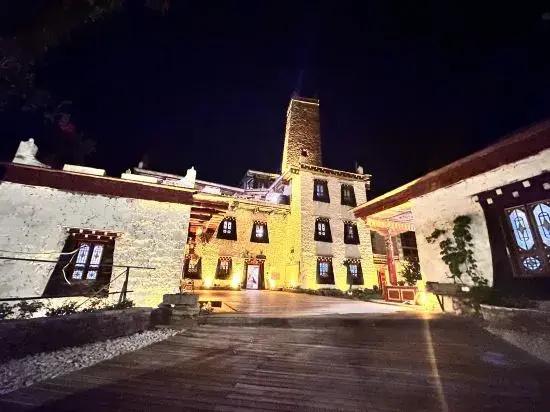 Kangbo Gudiaolou Hotel