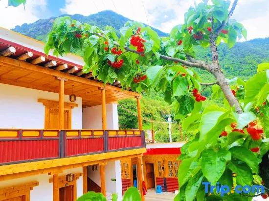 Danba Cosa Xikang Homestay