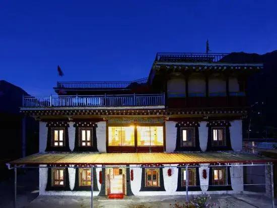 Danba yongbolinka hotel