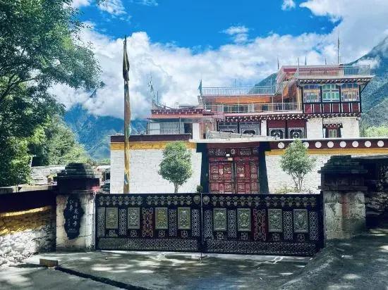 Zhuolonglinka Homestay