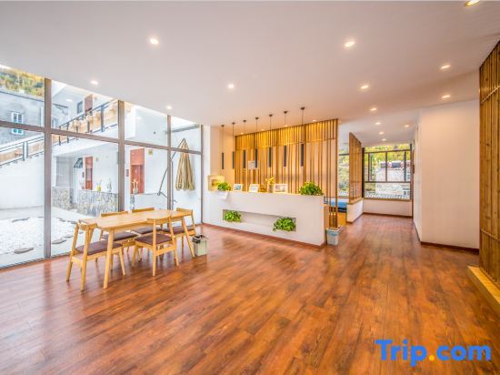 Wuye Courtyard Inn Siguniang Mountain