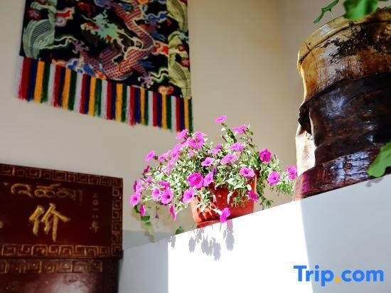 The Inn Boutique in twilight