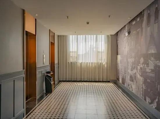 City Comfort Premier Hotel (Xiaogan Anlu Dongda Times Square)