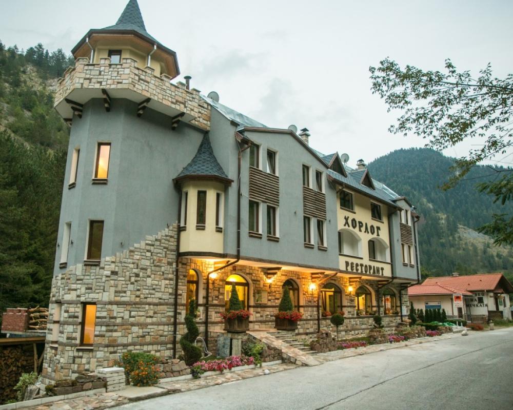 Horlog Castle Guest House