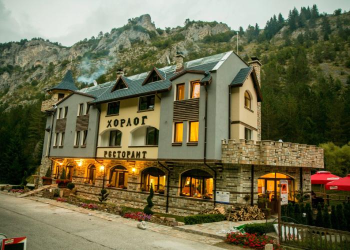 Horlog Castle Guest House