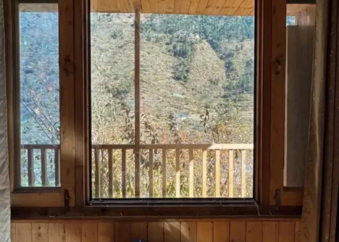 Kefi Bakehouse & Stays Tirthan