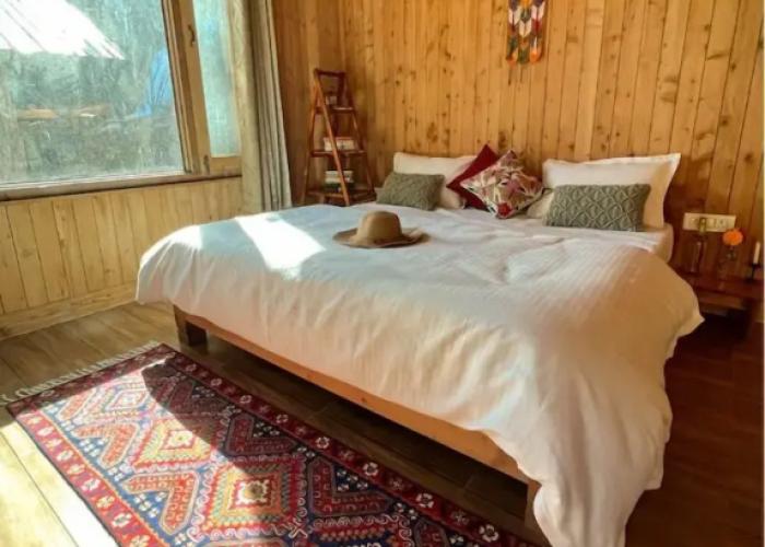 Kefi Bakehouse & Stays Tirthan