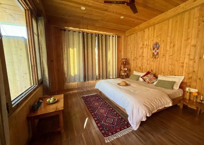 Kefi Bakehouse & Stays Tirthan