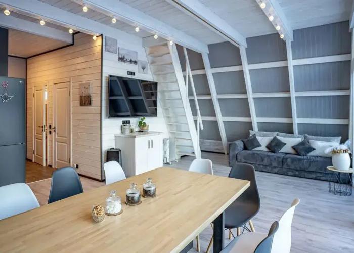 Semejno-Turisticheskij zagorodnyj klub Karamel'kino Kottedzh 4 Villa