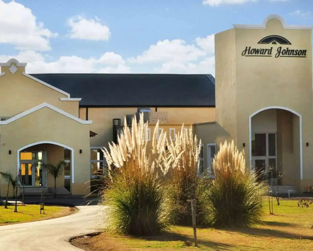 Howard Johnson Hotel Pergamino