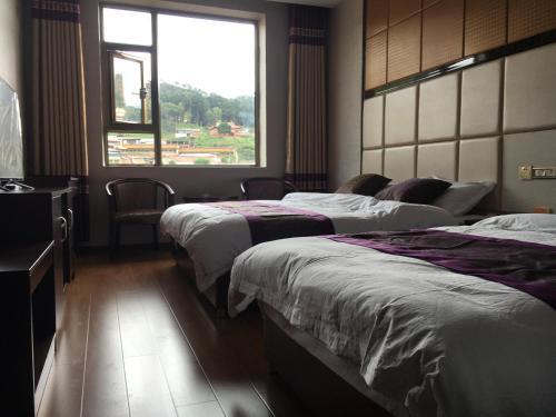 Langmusi Dingding Hotel