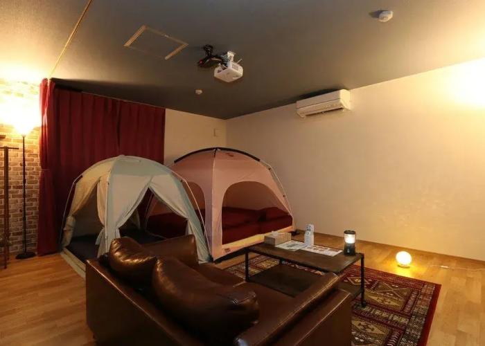 Sloth Glamping