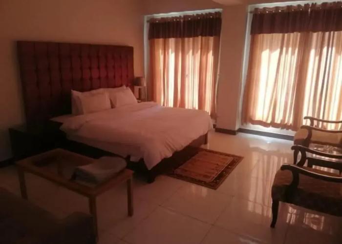 Cloud Way Hotel