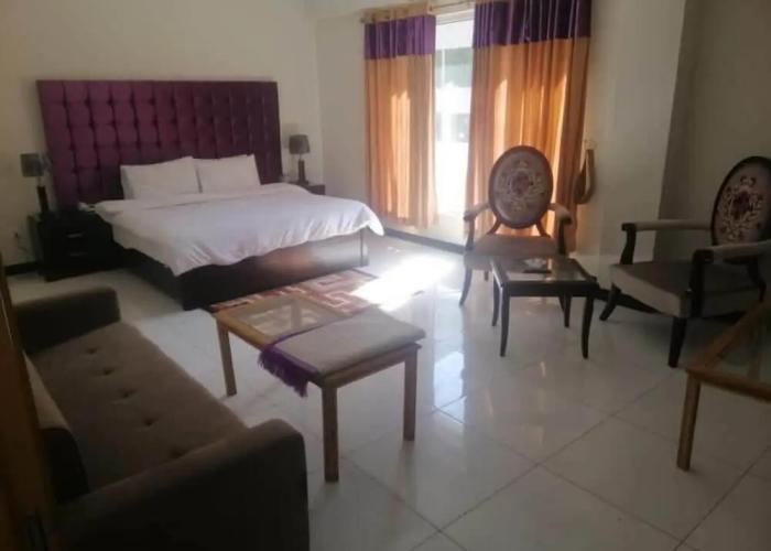 Cloud Way Hotel