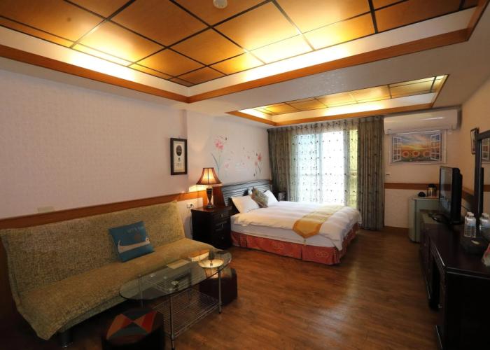 First Place B&B - Hualien Railway Station