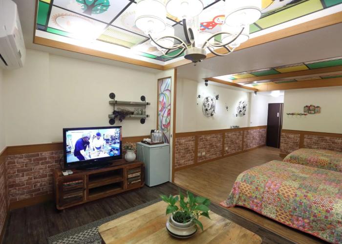 First Place B&B - Hualien Railway Station