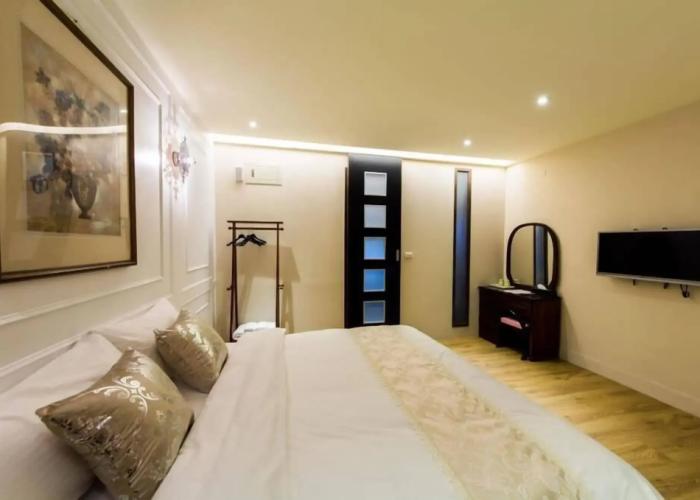 LITHO Hostel