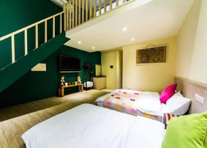 LITHO Hostel
