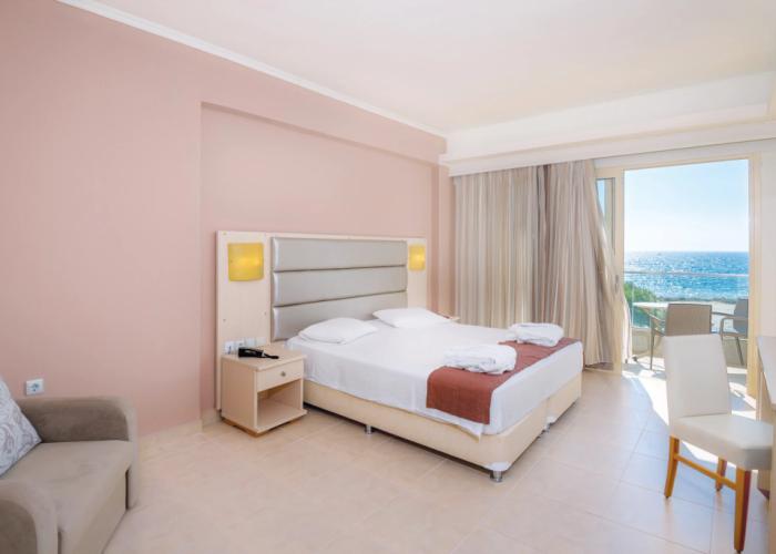 Kouros Palace Hotel
