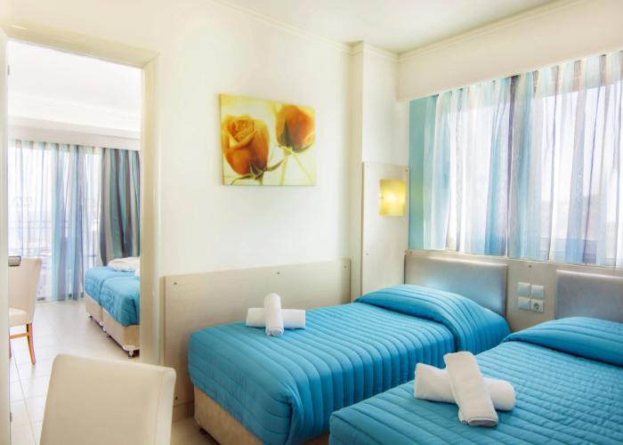 Kouros Palace Hotel