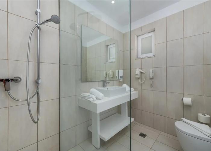 Gaia Royal Hotel