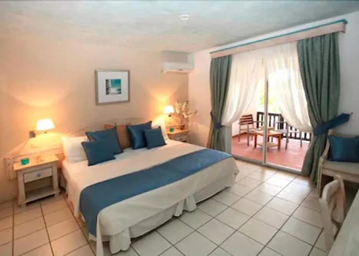 Northshore Seaside Suites