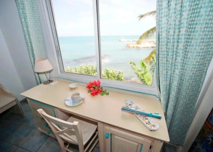 Northshore Seaside Suites