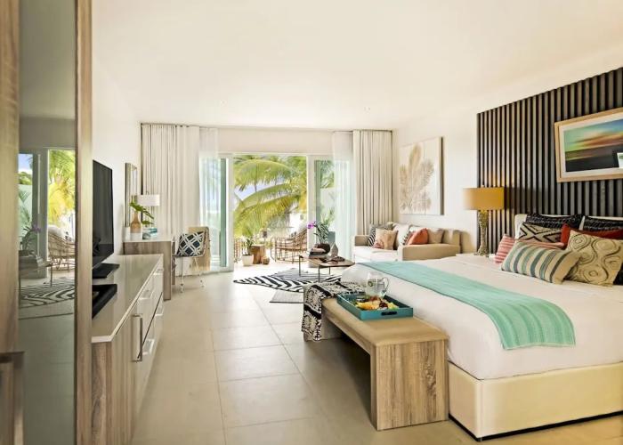 Hodges Bay Resort & Spa, an HQ Luxury Resort & Residences