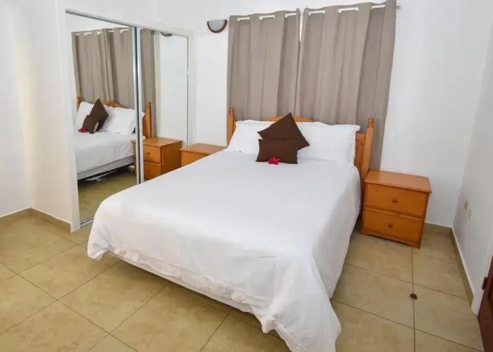 Lord Nelson Hotel & Residences