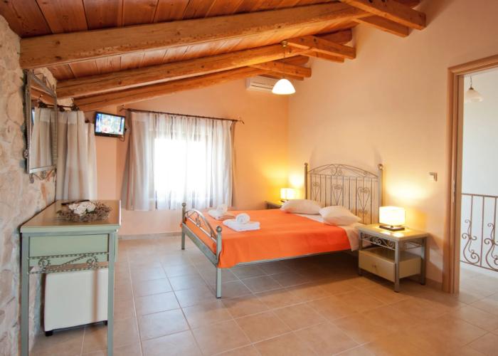Kymaros Villas
