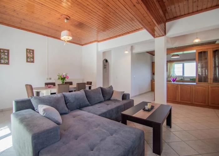 Family Private Homes with Sea View