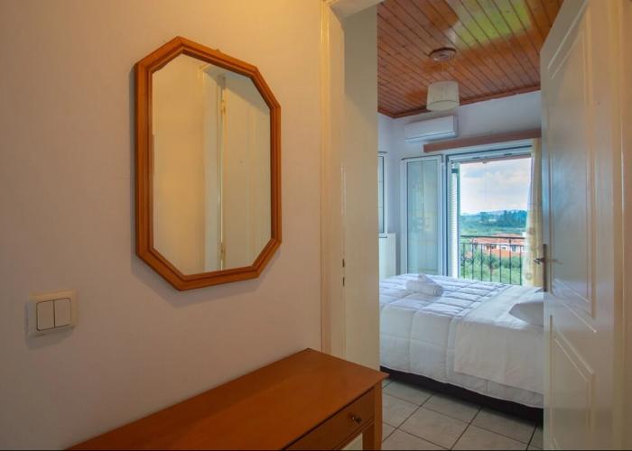 Family Private Homes with Sea View