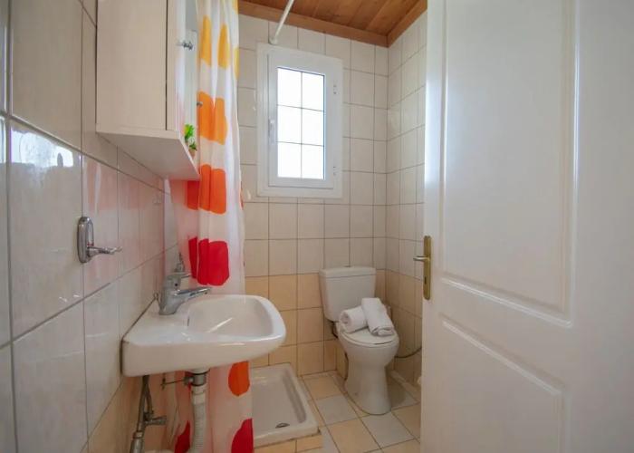 Family Private Homes with Sea View