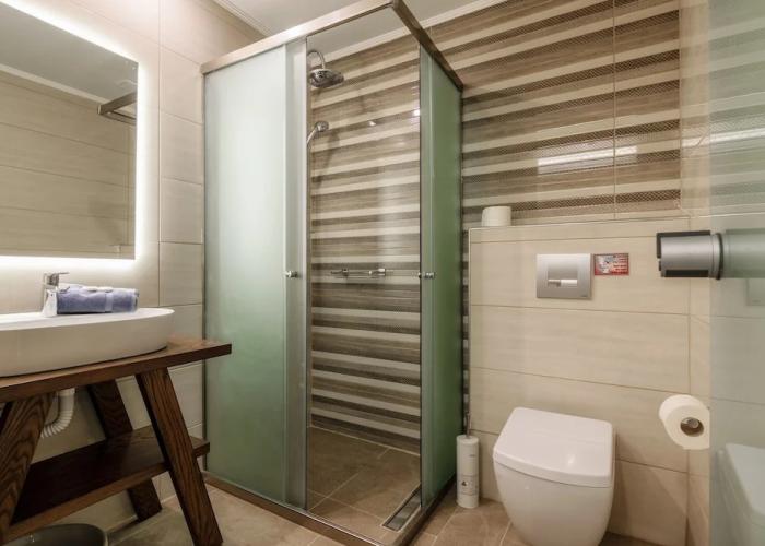 Remezzo Apartments & Studios