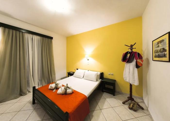Remezzo Apartments & Studios