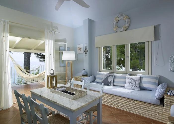 Paradisso Beach Villas