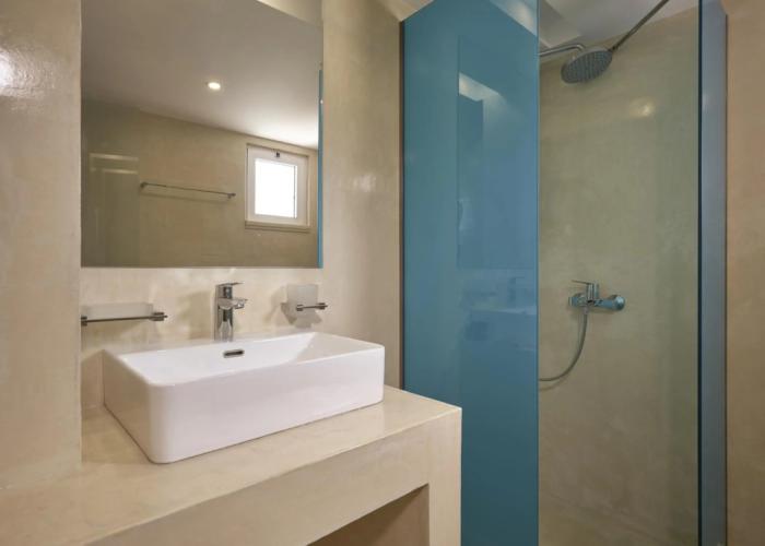 Koukounaria Hotel & Suites