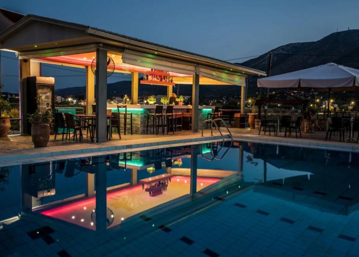 Aphrodite Studios & Apartments