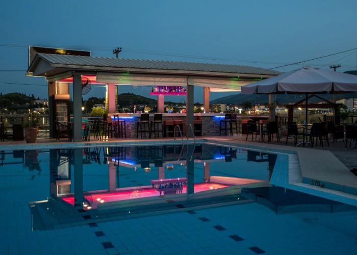 Aphrodite Studios & Apartments