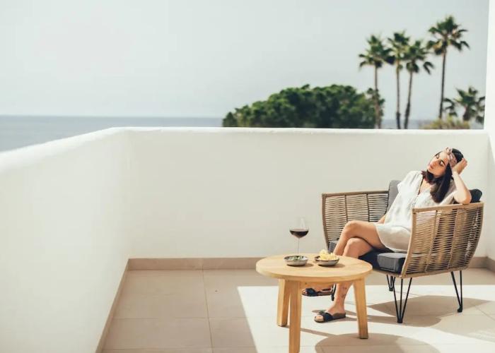 Cala Lanuza Suites