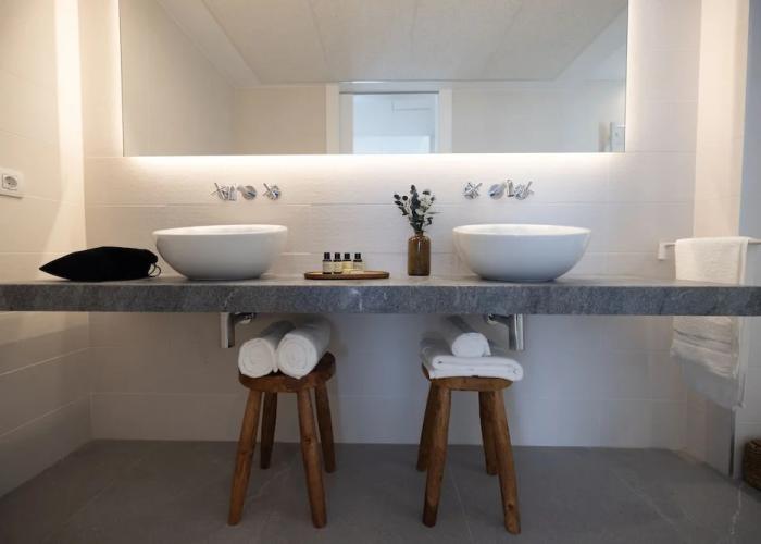 Cala Lanuza Suites