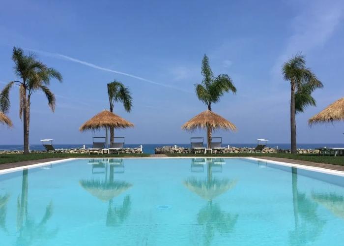Sunshine Beach Resort