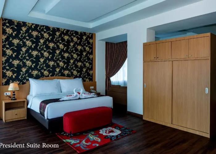 Grand Bayu Hill Hotel