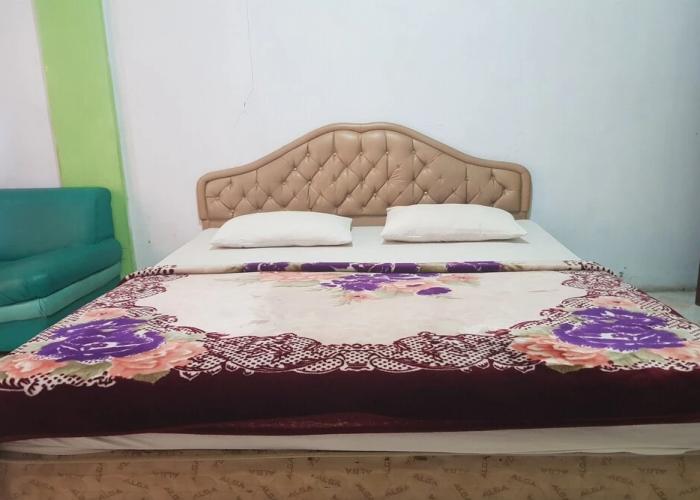 OYO 93237 Hotel Triarga