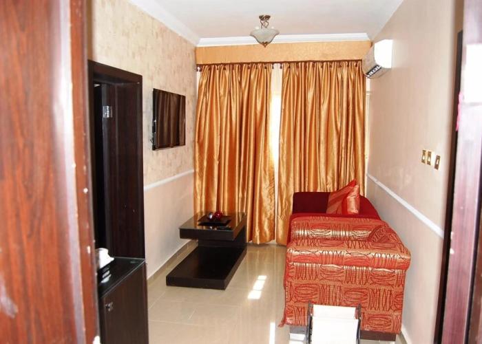 144 Suites Luxury Hotel