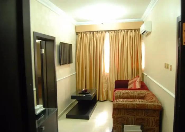 144 Suites Luxury Hotel