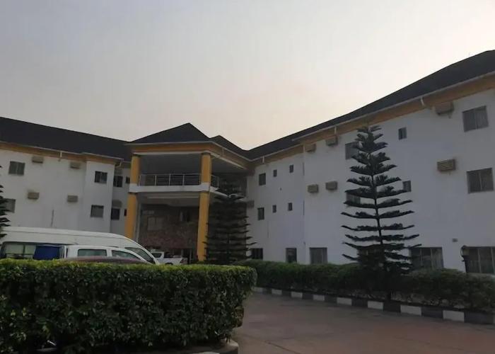 Ebiis Hotel